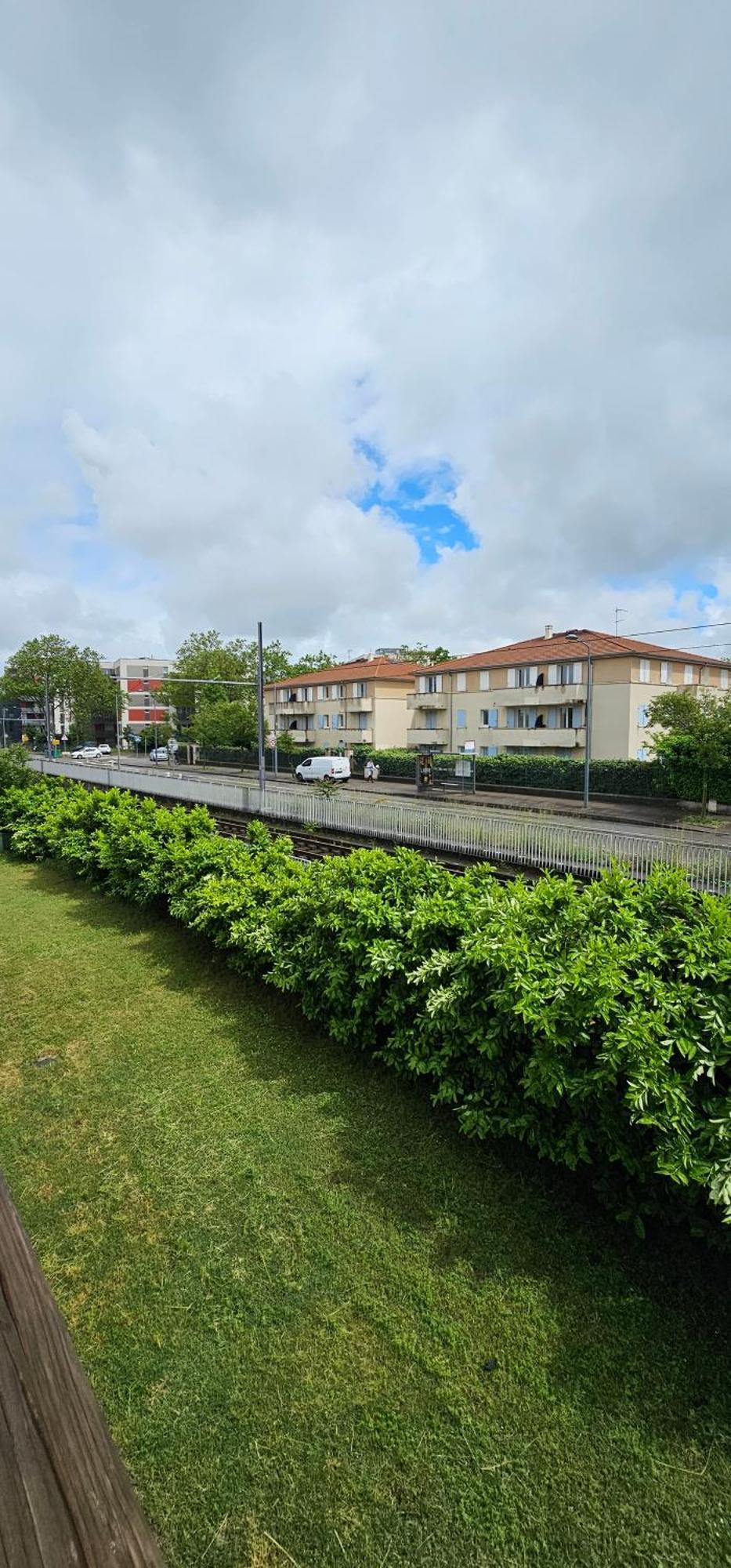 Le Cocon De Soie Superbe T3 A Vaulx En Velin Apartamento Exterior foto